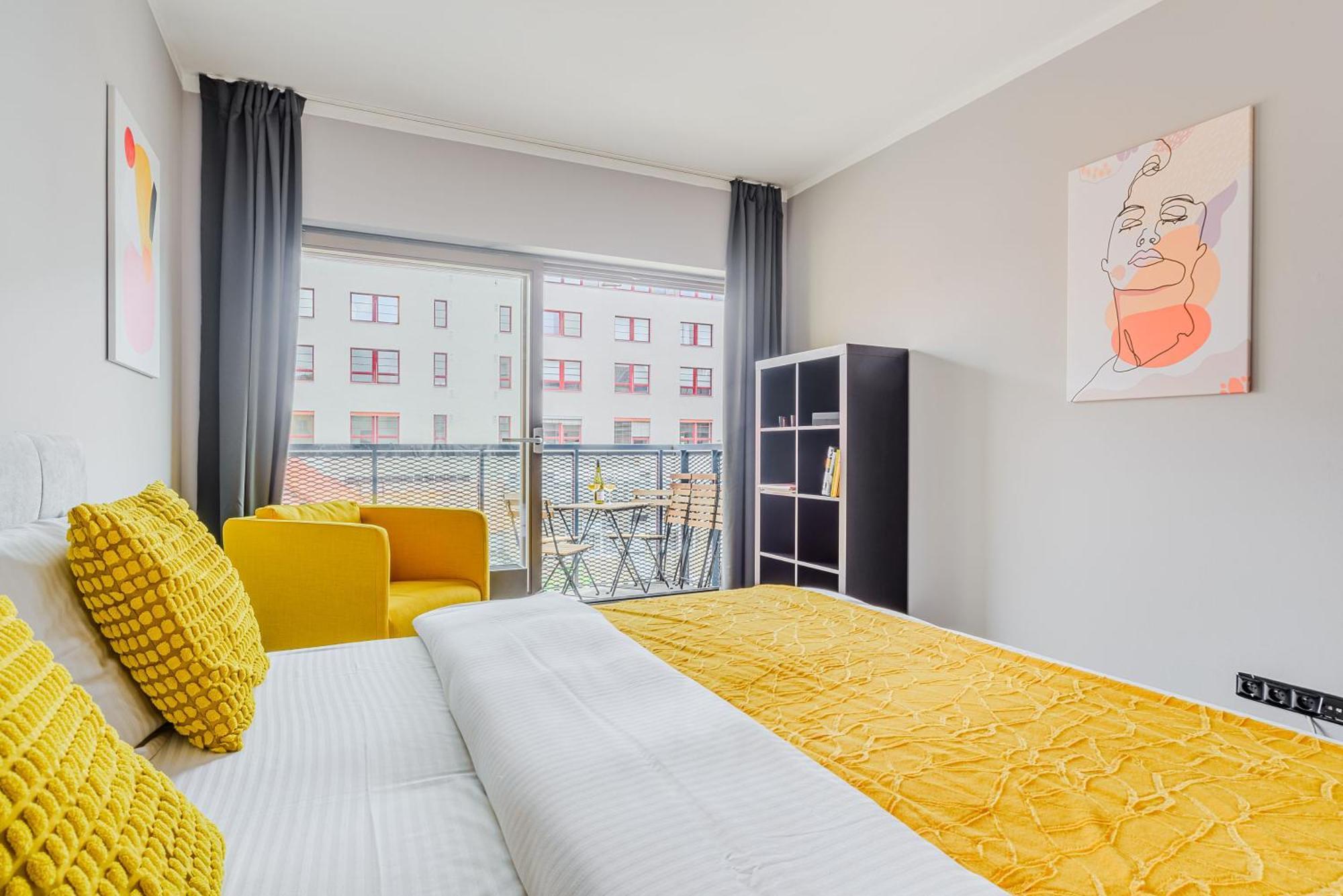 Apartments With Large Balcony, Parking Prag Dış mekan fotoğraf
